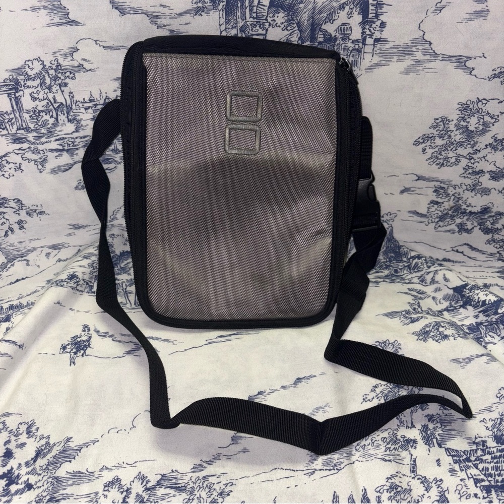 Nintendo DS Gray & Black Travel Pouch Carrying Game Case Storage Bag